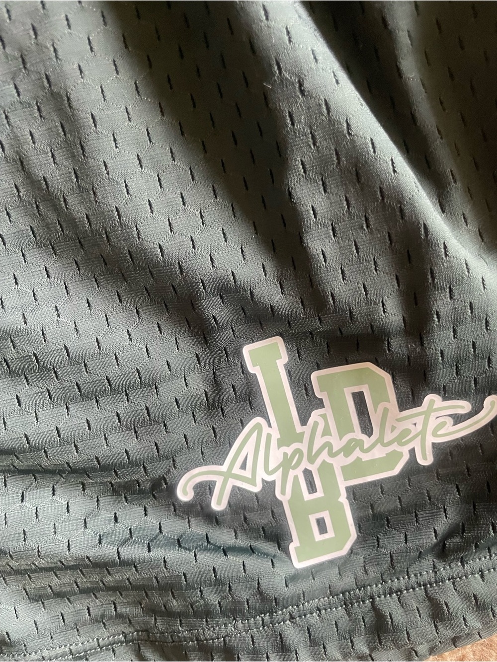 Men’s Alphalate athletic shorts large Forest Green - Picture 2 of 5